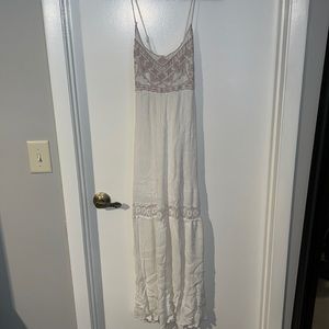White maxi summer dress. Cross cross back. US size small